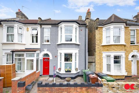 3 bedroom end of terrace house for sale, Radlix Road, Leyton E10