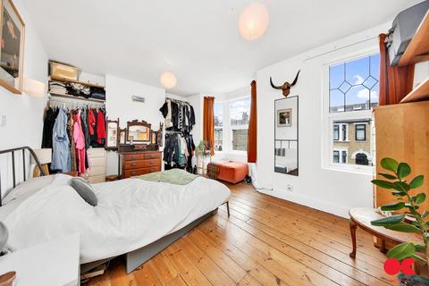 3 bedroom end of terrace house for sale, Radlix Road, Leyton E10