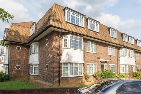 11, Bell Court Kingston Road, Surbiton, KT5 9NR