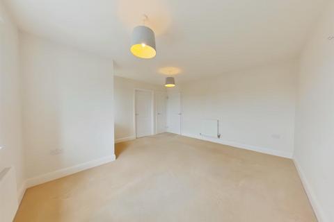 2 bedroom flat to rent, Amberley Court, Fareham PO14