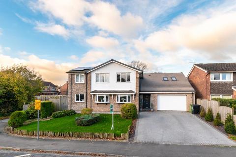 5 bedroom detached house for sale, Merchant Way, Copmanthorpe, York