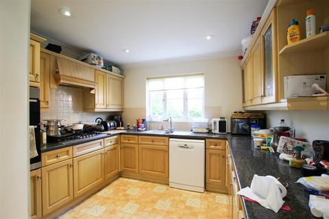 4 bedroom detached house to rent, Strympole Way, Highfields Caldecote CB23