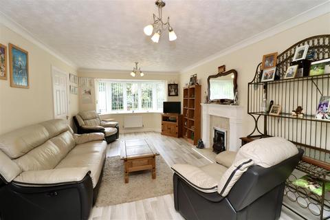 6 bedroom detached house for sale, Elliot Way, Market Weighton, York