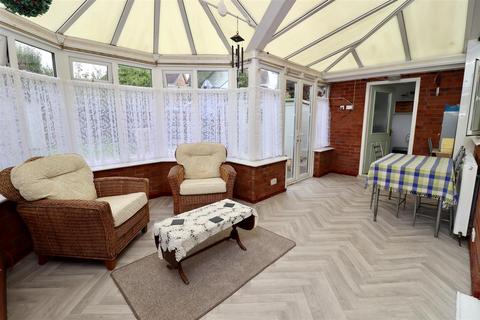 8 Elliot Way, Market Weighton, York, YO43 3RG