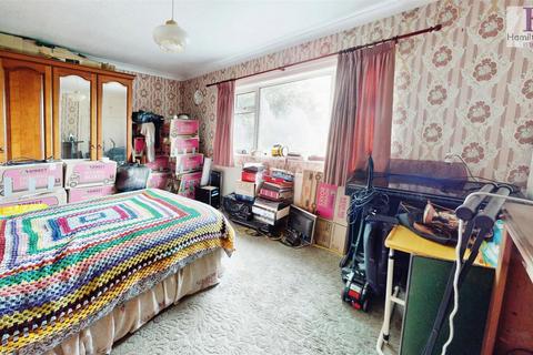 2 bedroom detached house for sale, Upper Lane, Northowram, Halifax