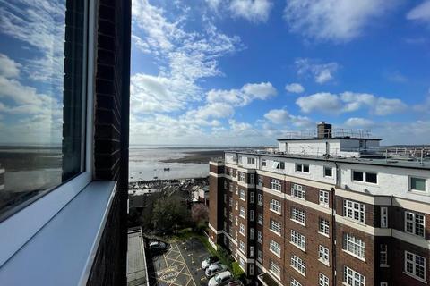2 bedroom flat for sale, Broadway West, Leigh-On-Sea