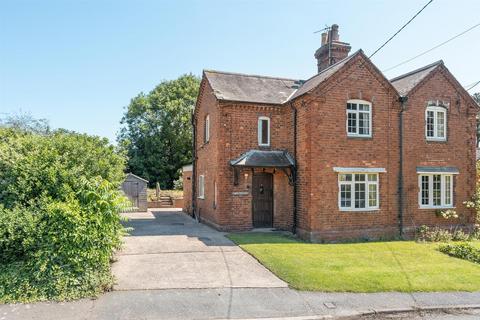 2 bedroom cottage for sale, Limes Cottage, Gaulby