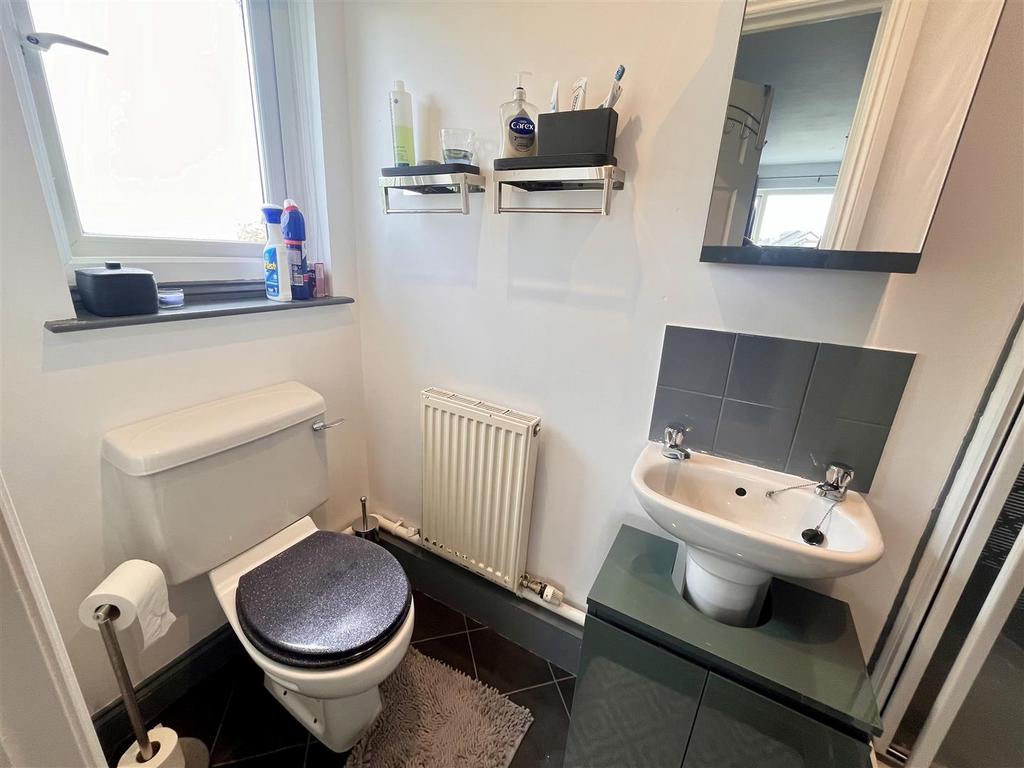 Ensuite Shower room