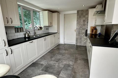 14 Dark Lane, Astwood Bank, Redditch, B96 6AS