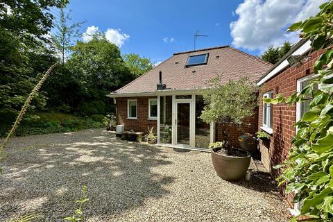 14 Dark Lane, Astwood Bank, Redditch, B96 6AS