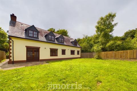 5 bedroom detached bungalow for sale, Llwyncelyn, Trefwrgi Road, Goodwick