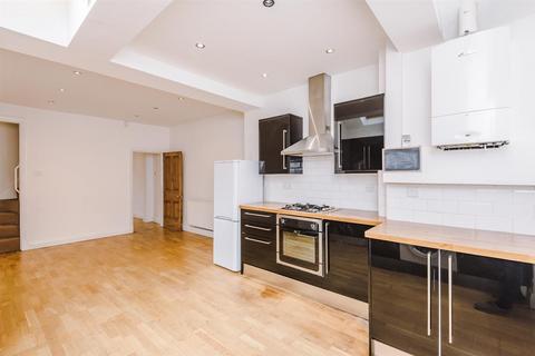 2 bedroom terraced house to rent, Chapel Lane, Stockton Heath, Warrington WA4