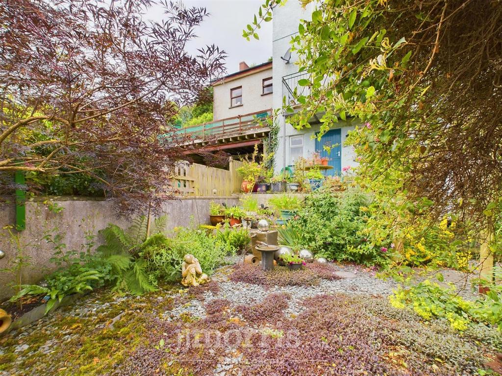 CAM03686 G0-PR0110-STILL033.jpg