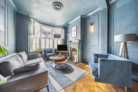 100 Brookdale Road, London, SE6 4JP