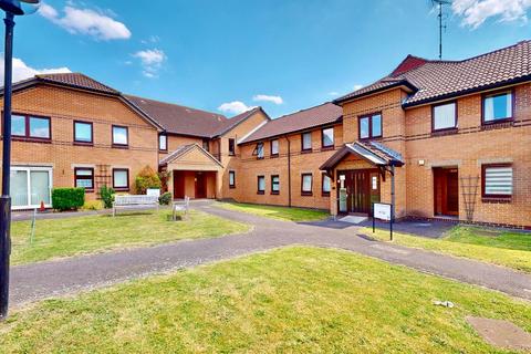 1 bedroom flat for sale, Portland Close, Chadwell Heath, RM6