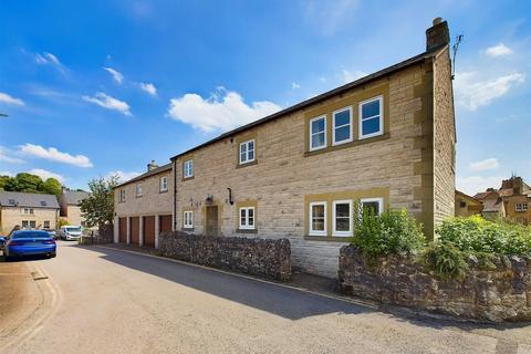 2 bedroom house to rent, New Street, Bakewell