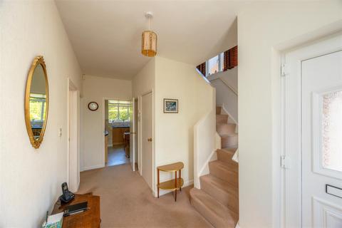 34 Kerwin Drive, Sheffield, S17 3DG