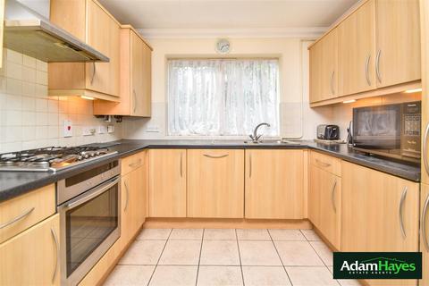 3 bedroom semi-detached house for sale, Juliana Close, London N2