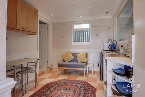 1 Byng Crescent, Thorpe-le-soken, Clacton-on-sea, CO16 0JB