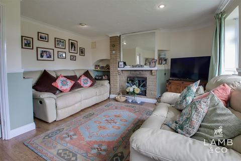 1 Byng Crescent, Thorpe-le-soken, Clacton-on-sea, CO16 0JB