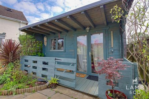 1 Byng Crescent, Thorpe-le-soken, Clacton-on-sea, CO16 0JB