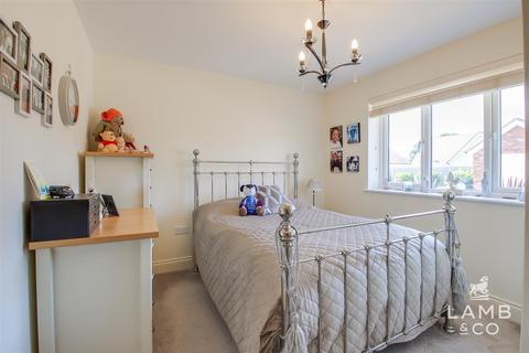 3 Farm Close, Kirby Cross, Frinton-on-sea, CO13 0FW