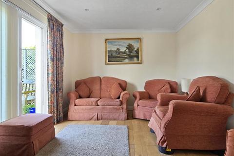 12 Brynsworthy Park, Roundswell, Barnstaple, EX31 3RB