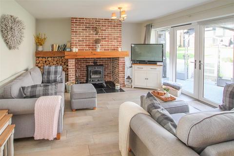 3 bedroom semi-detached bungalow for sale, Byrd Mead, Stondon Massey, Brentwood