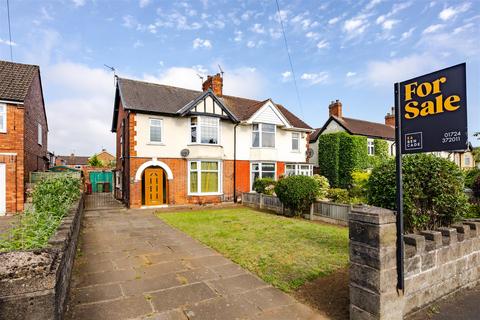 3 bedroom semi-detached house for sale, Ashby Road, Scunthorpe