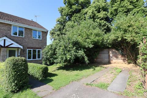 3 bedroom semi-detached house for sale, Plover Close, Oakham LE15