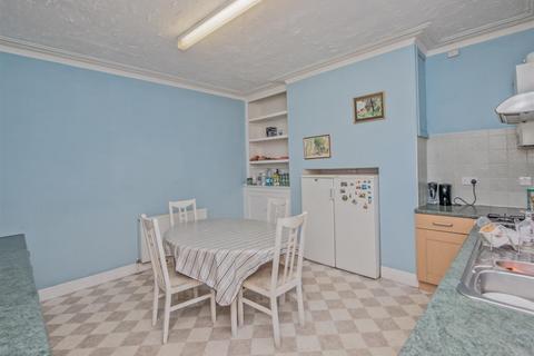 19 Aberdeen Walk, Leeds, LS12 3SB