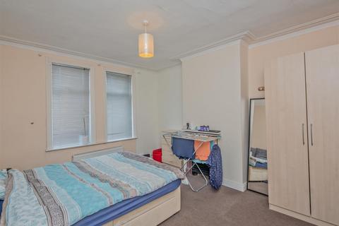 19 Aberdeen Walk, Leeds, LS12 3SB