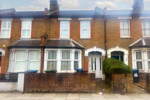 3 bedroom terraced house for sale, Lincoln Road, Enfield