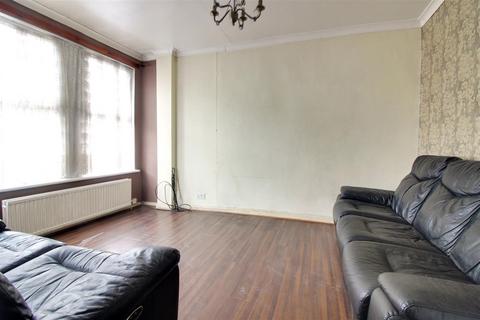 3 bedroom terraced house for sale, Lincoln Road, Enfield