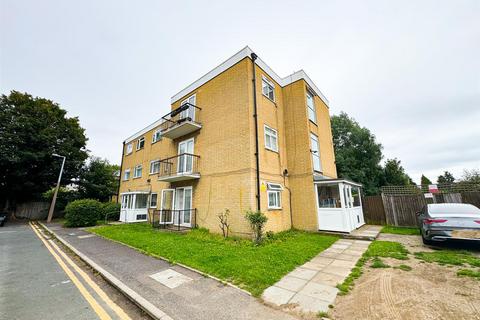 2 bedroom ground floor flat for sale, Queens Drive, Leyton