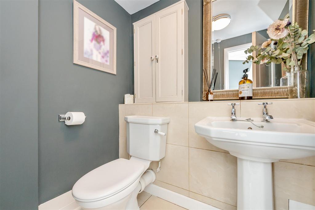 8612229-interior07.jpg