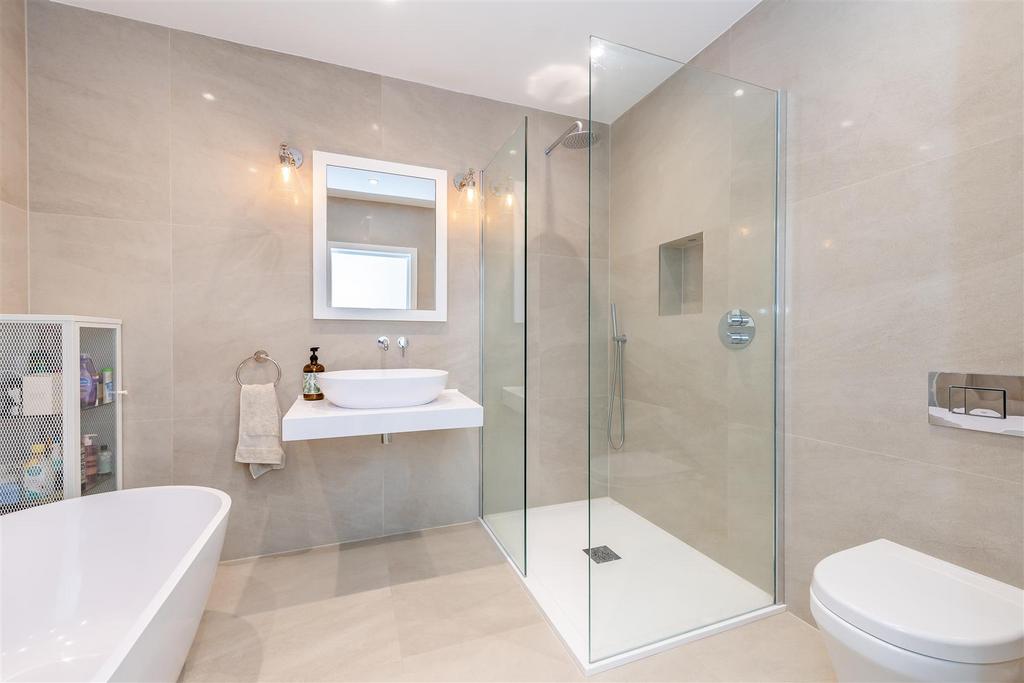 8612229-interior31.jpg