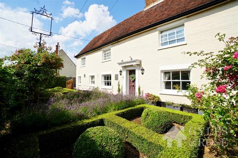 4 bedroom detached house for sale, Chapel Road, Ridgewell, Halstead