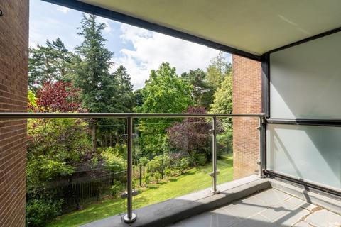 3 bedroom apartment for sale, Whinfell Court, Sheffield