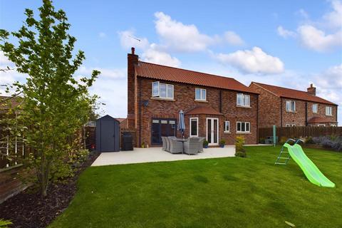 4 bedroom detached house for sale, 3 Delta Close, Hutton Cranswick, Driffield, YO25 9FU