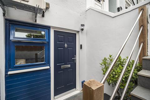 15a Greyhound Road, Sutton, SM1 4BY