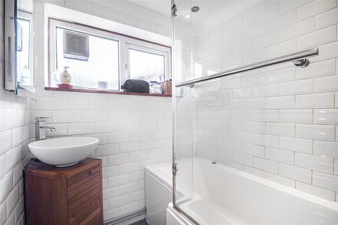 15a Greyhound Road, Sutton, SM1 4BY