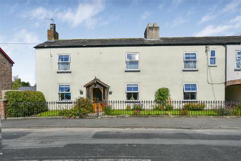Old Farmhouse North End, Raskelf, York, YO61 3LF