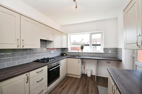 3 bedroom end of terrace house for sale, National Avenue, Hull