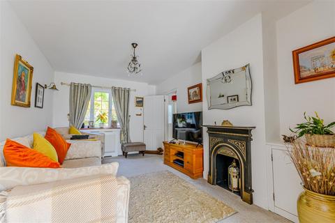 3 bedroom semi-detached house for sale, Netherfield Road, Battle