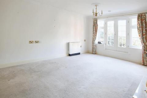 1 bedroom retirement property for sale, PEGASUS COURT, LEATHERHEAD, KT22