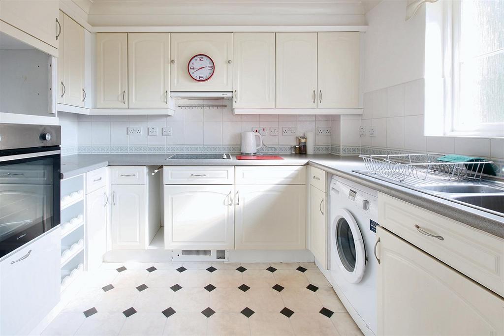 Kitchen.JPG