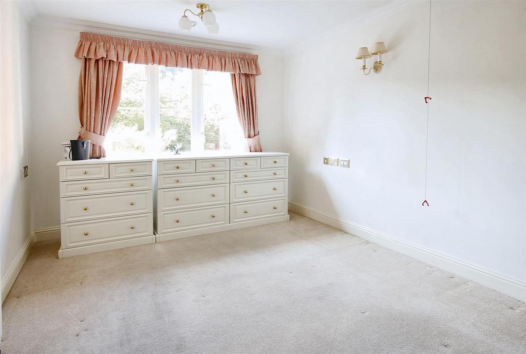 Bedroom.JPG