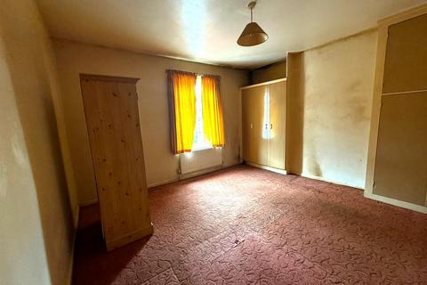 14 Kingsbridge Road, Oldham, OL8 2BT