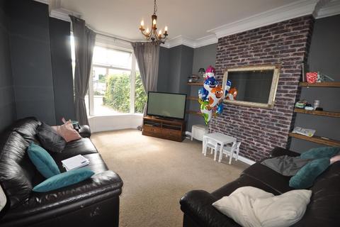 5 bedroom townhouse to rent, Fieldside, Thorne, Doncaster